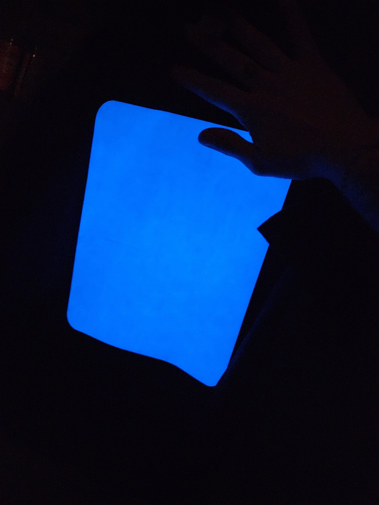 Glow tee